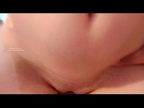 ❤️ Bacımın otağında yatırdım və beləcə oyandım ❌ Sadəcə porno bizdə ️❤